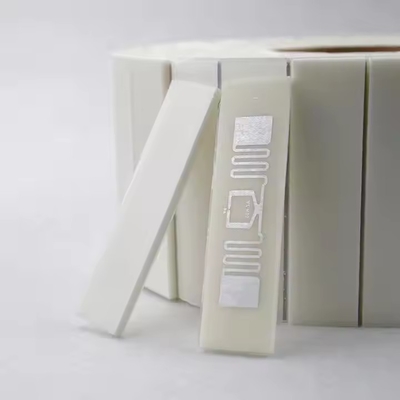 kopen 860-960mhz UHF Foam Backed Dogbone RFID Tags Wet Inlay Voor Race Timing System online manufacture